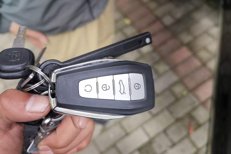 Used Geely Auto Monjaro L 2025 Dongfang Yao 2.0TD Automatic Lanxing Edition Vehicle Key