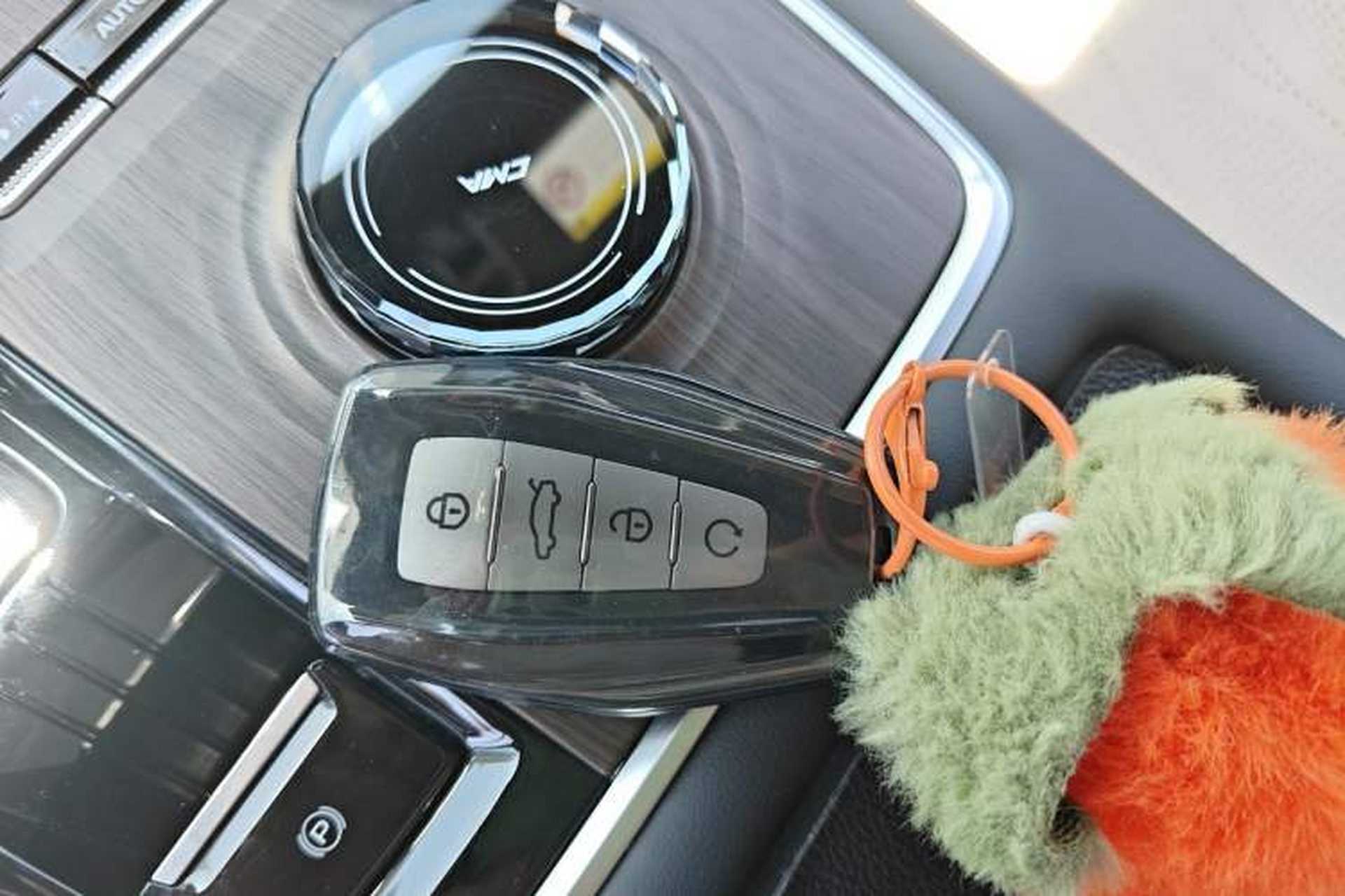 Used Geely Auto Monjaro L 2025 Dongfang Yao 2.0TD Automatic Jinzhao Edition Vehicle Key
