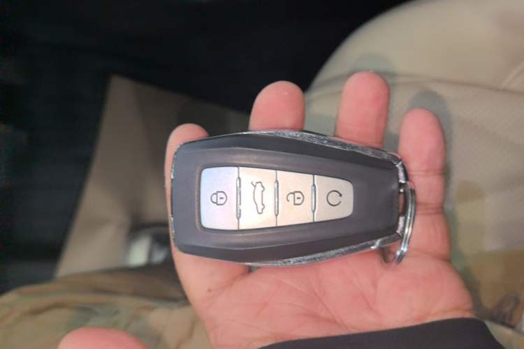 Used Geely Auto Monjaro L 2025 Dongfang Yao 2.0TD Automatic Lanxing Edition Vehicle Key
