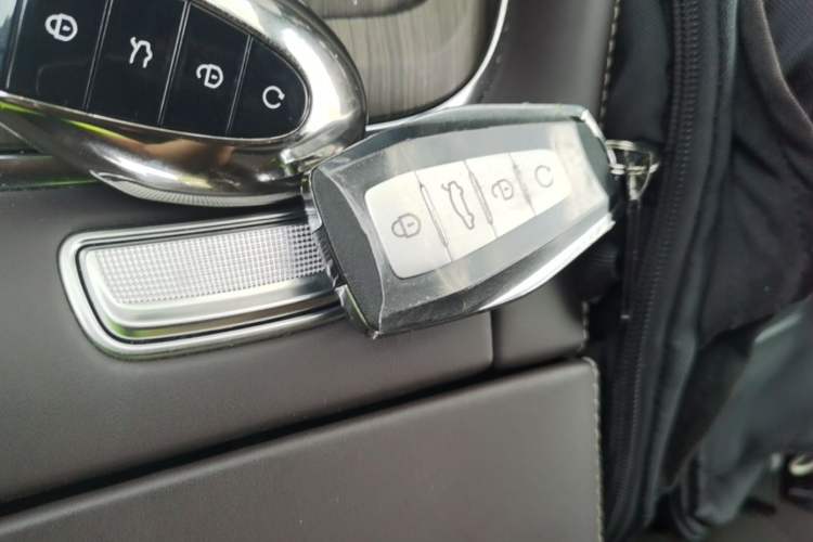 Used Geely Auto Monjaro L 2025 Dongfang Yao 2.0TD Automatic All-Wheel-Drive Wangyue Edition Vehicle Key