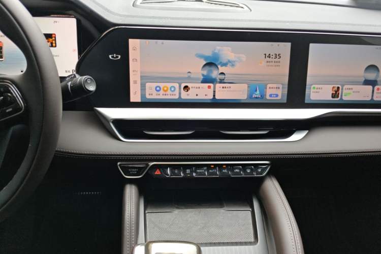 Used Geely Auto Monjaro L 2025 2.0TD Automatic Xingyun Version Audio And AC Panel