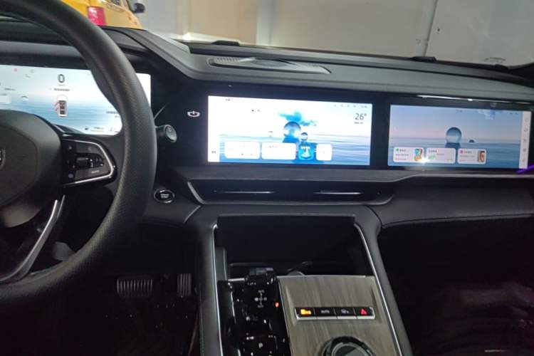 Used Geely Auto Monjaro L 2025 Dongfang Yao 2.0TD Automatic Lanxing Edition Audio And AC Panel