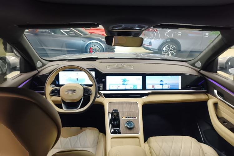 Used Geely Auto Monjaro L 2025 Dongfang Yao 2.0TD Automatic Lanxing Edition Center Console