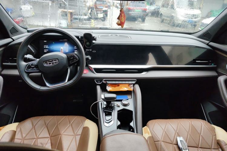 Used Geely Auto Monjaro L 2025 2.0TD Automatic Xingyun Version Center Console