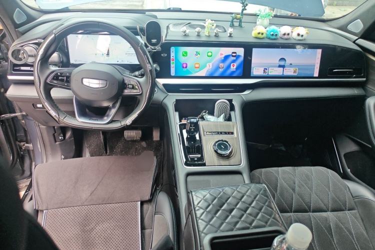Used Geely Auto Monjaro L 2025 Dongfang Yao 2.0TD Automatic Lanxing Edition Center Console