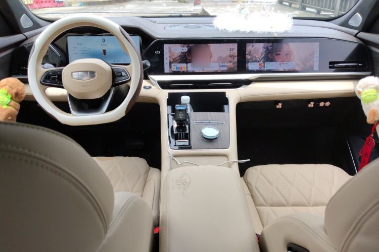 Used Geely Auto Monjaro L 2025 Dongfang Yao 2.0TD Automatic Lanxing Edition Center Console