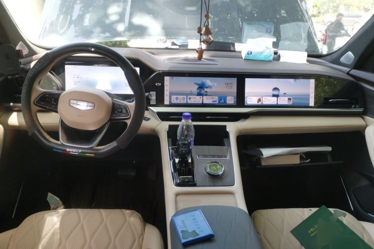 Used Geely Auto Monjaro L 2025 Dongfang Yao 2.0TD Automatic Lanxing Edition Center Console