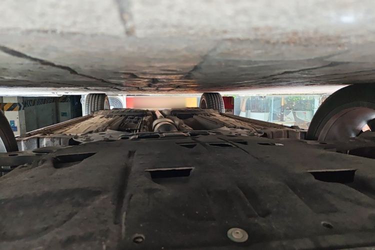 Used Geely Auto Monjaro L 2025 Dongfang Yao 2.0TD Automatic Lanxing Edition Chassis Front