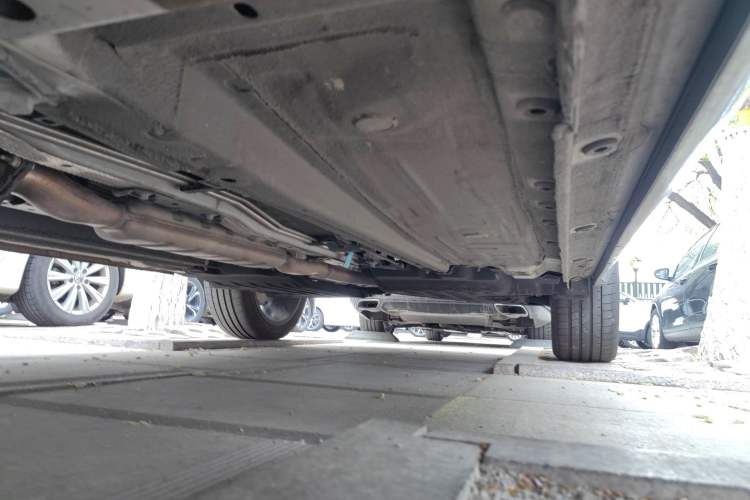 Used Geely Auto Monjaro L 2025 Dongfang Yao 2.0TD Automatic All-Wheel-Drive Wangyue Edition Chassis Front Left
