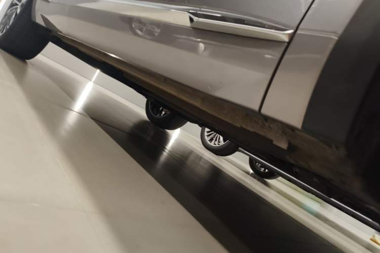 Used Geely Auto Monjaro L 2025 Dongfang Yao 2.0TD Automatic Lanxing Edition Chassis Front Right