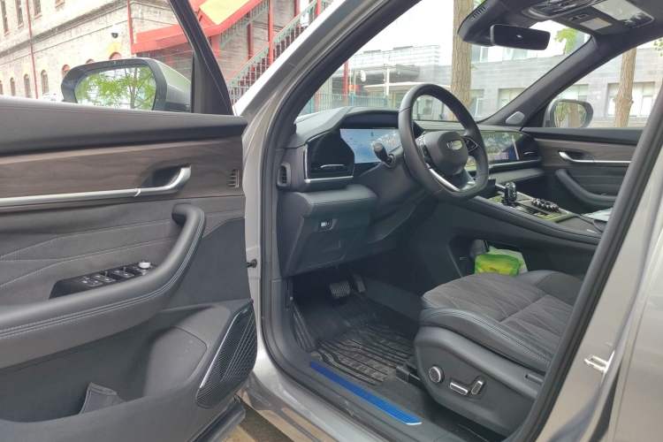 Used Geely Auto Monjaro L 2025 Dongfang Yao 2.0TD Automatic All-Wheel-Drive Wangyue Edition Driver Seat