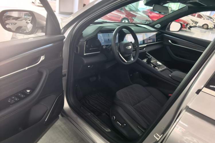 Used Geely Auto Monjaro L 2025 Dongfang Yao 2.0TD Automatic Jinzhao Edition Driver Seat