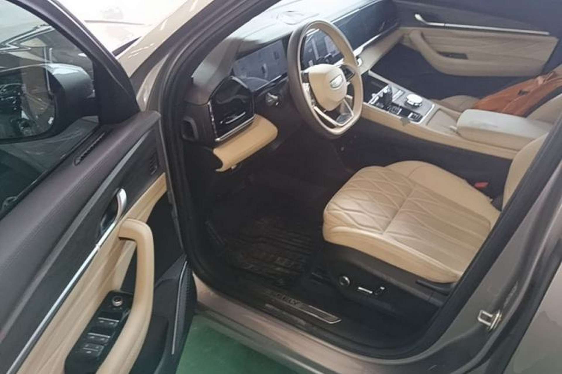 Used Geely Auto Monjaro L 2025 Dongfang Yao 2.0TD Automatic Lanxing Edition Driver Seat