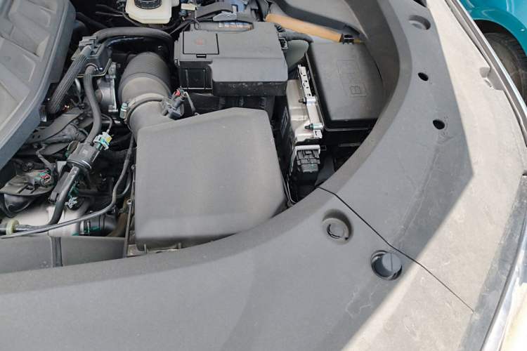 Used Geely Auto Monjaro L 2025 Dongfang Yao 2.0TD Automatic Lanxing Edition Engine Bay Left