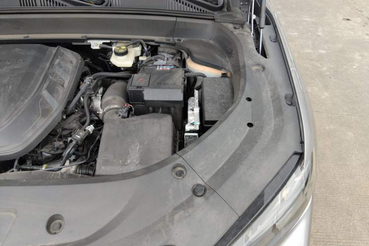 Used Geely Auto Monjaro L 2025 Dongfang Yao 2.0TD Automatic Lanxing Edition Engine Bay Left