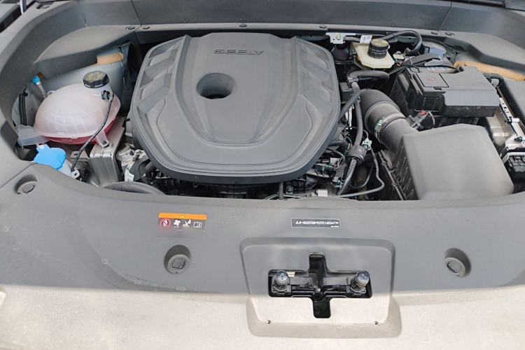 Used Geely Auto Monjaro L 2025 Dongfang Yao 2.0TD Automatic Lanxing Edition Engine Bay