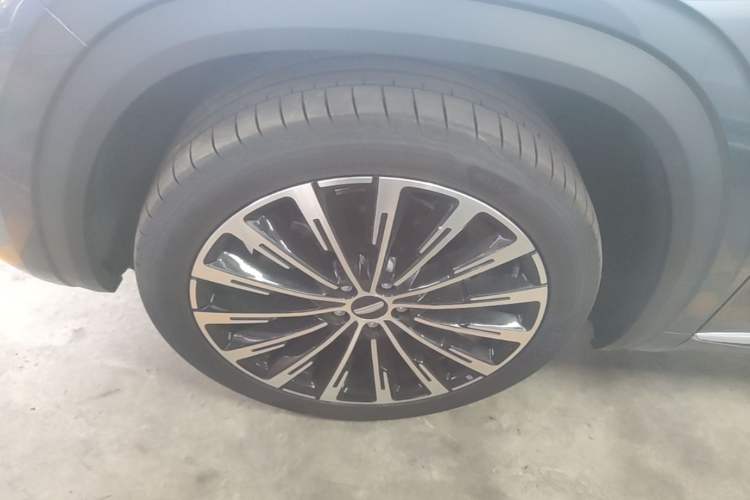 Used Geely Auto Monjaro L 2025 Dongfang Yao 2.0TD Automatic Lanxing Edition Exterior 4