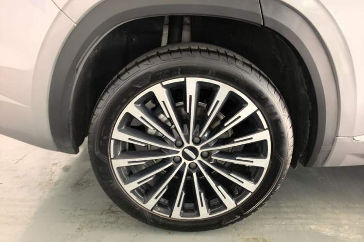 Used Geely Auto Monjaro L 2025 Dongfang Yao 2.0TD Automatic Jinzhao Edition Exterior 5