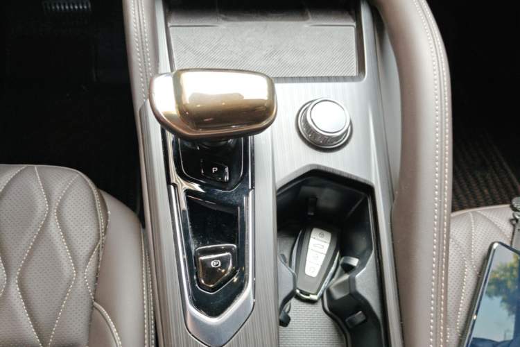 Used Geely Auto Monjaro L 2025 2.0TD Automatic Xingyun Version Gear Lever
