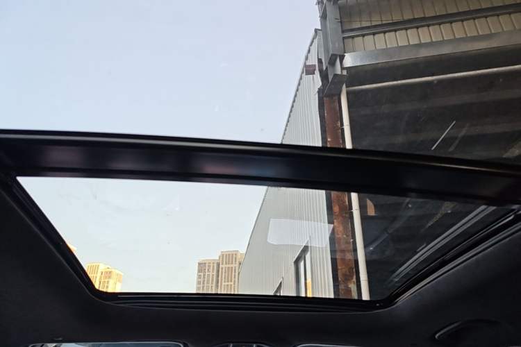 Used Geely Auto Monjaro L 2025 2.0TD Automatic Xingyun Version Headliner