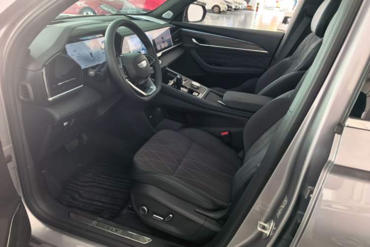 Used Geely Auto Monjaro L 2025 Dongfang Yao 2.0TD Automatic Jinzhao Edition Left Front Seat