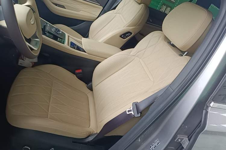 Used Geely Auto Monjaro L 2025 Dongfang Yao 2.0TD Automatic Lanxing Edition Left Front Seat