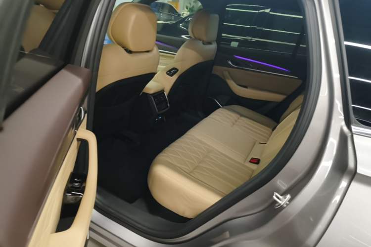 Used Geely Auto Monjaro L 2025 Dongfang Yao 2.0TD Automatic Lanxing Edition Left Rear Seat
