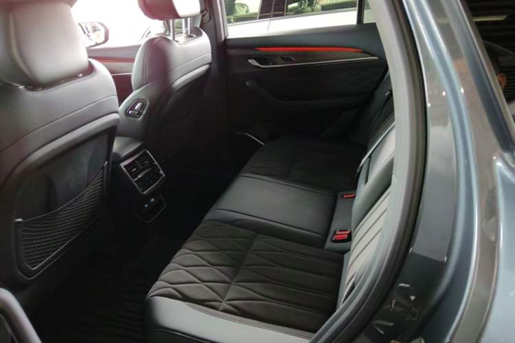 Used Geely Auto Monjaro L 2025 Dongfang Yao 2.0TD Automatic Lanxing Edition Left Rear Seat