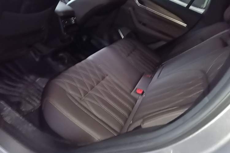 Used Geely Auto Monjaro L 2025 2.0TD Automatic Xingyun Version Left Rear Seat