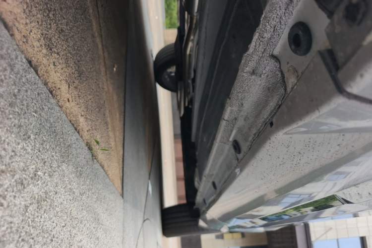 Used Geely Auto Monjaro L 2025 Dongfang Yao 2.0TD Automatic Lanxing Edition Left Side Sill