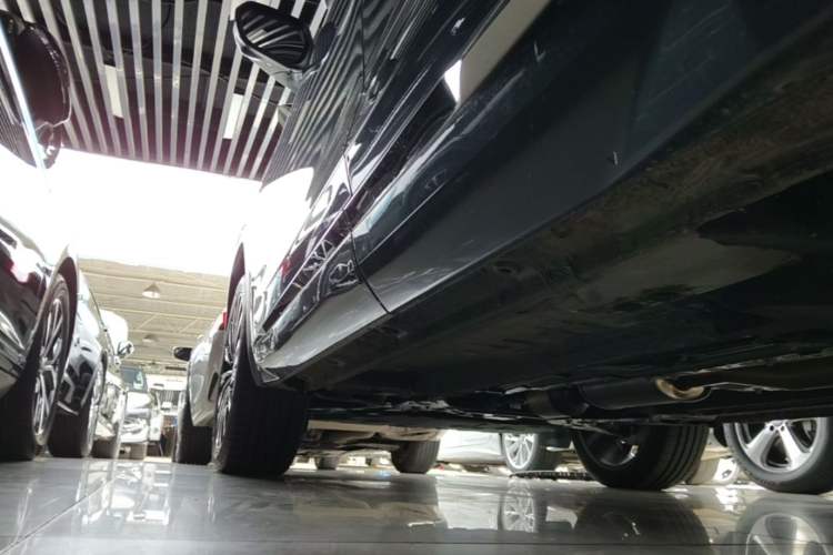 Used Geely Auto Monjaro L 2025 Dongfang Yao 2.0TD Automatic Lanxing Edition Left Side Sill