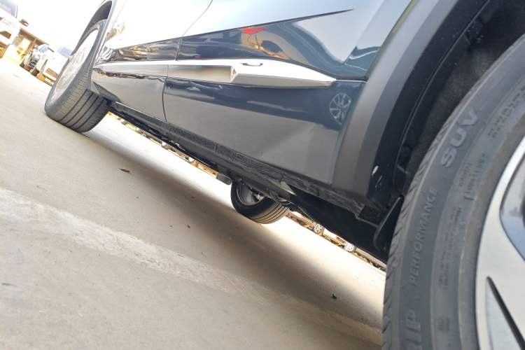 Used Geely Auto Monjaro L 2025 2.0TD Automatic Xingyun Version Left Side Sill