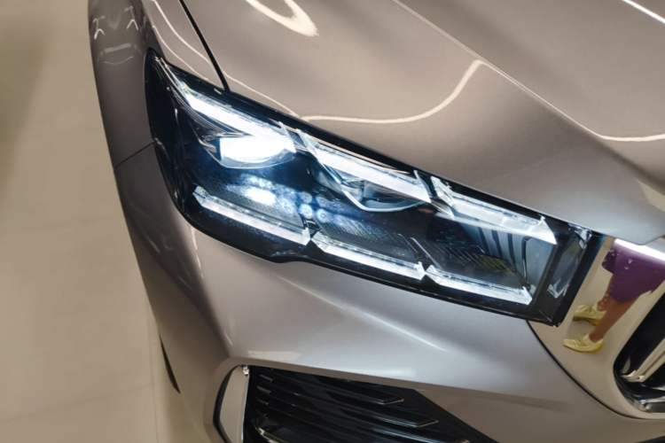 Used Geely Auto Monjaro L 2025 Dongfang Yao 2.0TD Automatic Lanxing Edition Right Front Headlight