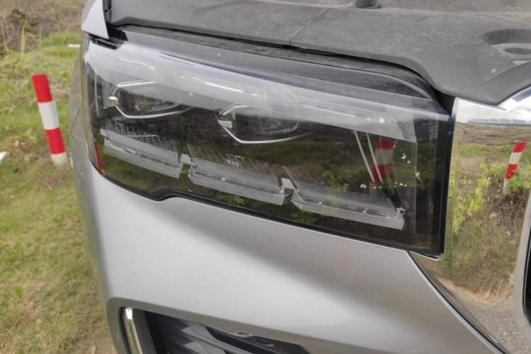 Used Geely Auto Monjaro L 2025 2.0TD Automatic Xingyun Version Right Front Headlight
