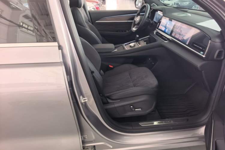 Used Geely Auto Monjaro L 2025 Dongfang Yao 2.0TD Automatic Jinzhao Edition Right Front Seat