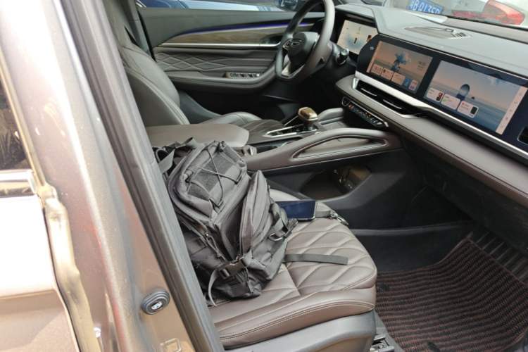 Used Geely Auto Monjaro L 2025 2.0TD Automatic Xingyun Version Right Front Seat