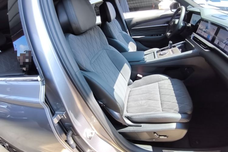 Used Geely Auto Monjaro L 2025 Dongfang Yao 2.0TD Automatic Lanxing Edition Right Front Seat