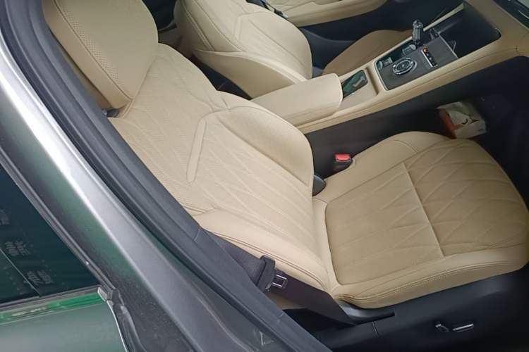Used Geely Auto Monjaro L 2025 Dongfang Yao 2.0TD Automatic Lanxing Edition Right Front Seat