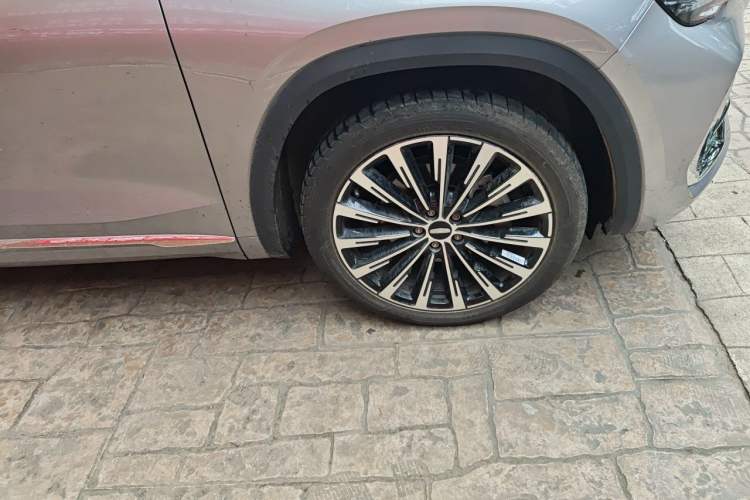 Used Geely Auto Monjaro L 2025 Dongfang Yao 2.0TD Automatic Lanxing Edition Right Front Wheel Hub