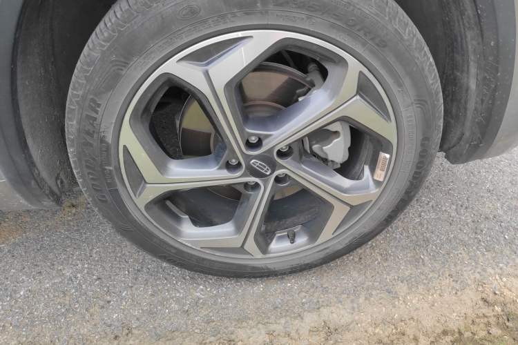 Used Geely Auto Monjaro L 2025 2.0TD Automatic Xingyun Version Right Front Wheel Hub