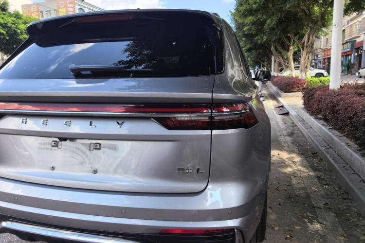 Used Geely Auto Monjaro L 2025 Dongfang Yao 2.0TD Automatic Lanxing Edition Right Rear Taillight