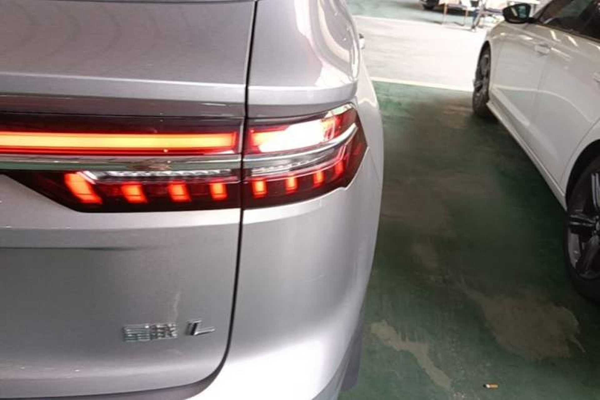 Used Geely Auto Monjaro L 2025 Dongfang Yao 2.0TD Automatic Lanxing Edition Right Rear Taillight