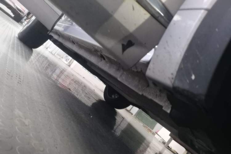 Used Geely Auto Monjaro L 2025 2.0TD Automatic Xingyun Version Right Side Sill