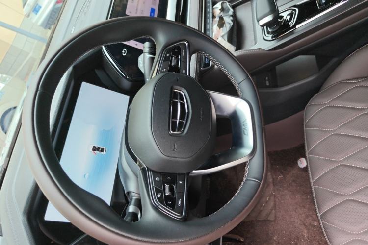 Used Geely Auto Monjaro L 2025 2.0TD Automatic Xingyun Version Steering Wheel