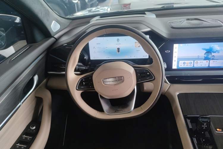 Used Geely Auto Monjaro L 2025 Dongfang Yao 2.0TD Automatic Lanxing Edition Steering Wheel