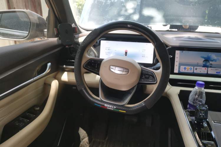 Used Geely Auto Monjaro L 2025 Dongfang Yao 2.0TD Automatic Lanxing Edition Steering Wheel