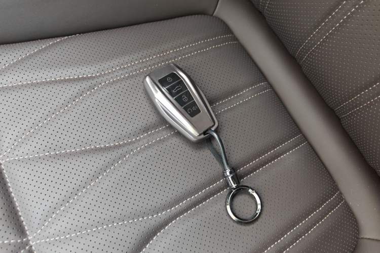 Used Geely Auto Monjaro L 2025 2.0TD Automatic Xingyun Version Vehicle Key