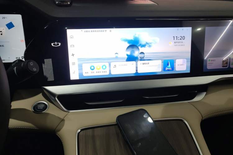 Used Geely Auto Monjaro L 2025 Dongfang Yao 2.0TD Automatic All-Wheel-Drive Wangyue Edition Audio And AC Panel