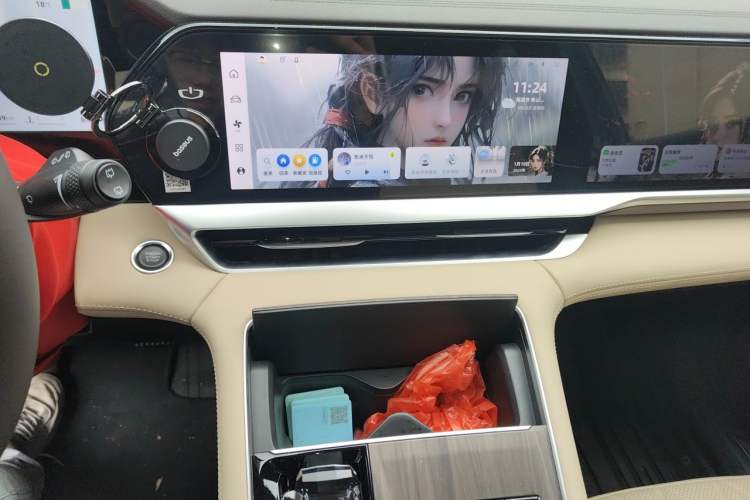 Used Geely Auto Monjaro L 2025 Dongfang Yao 2.0TD Automatic Lanxing Edition Audio And AC Panel