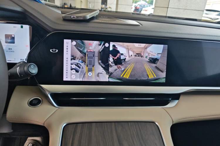 Used Geely Auto Monjaro L 2025 Dongfang Yao 2.0TD Automatic Lanxing Edition Audio And AC Panel